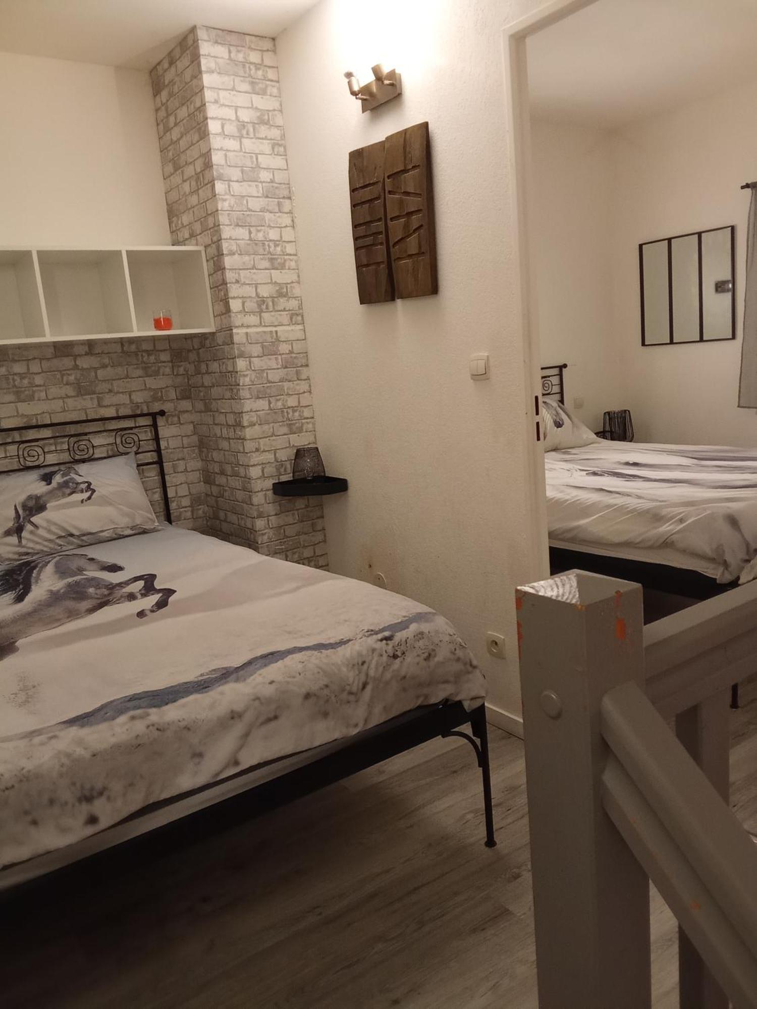 Maison Dans Une Residence De Vacances Gallargues-le-Montueux Eksteriør bilde